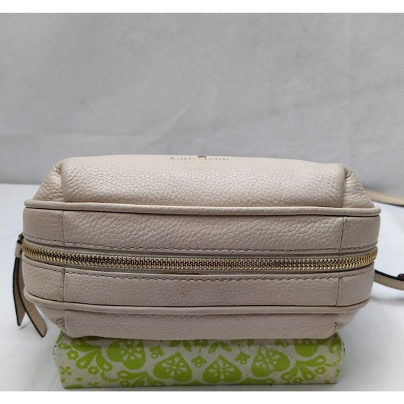 Kate Spade New York Beige Pebbled Leather Zipper Closure Crossbody Bag - Picture 6 of 16